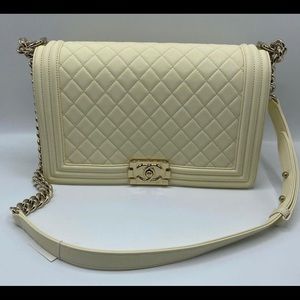 AUTHENTIC CHANEL BOY BAG!